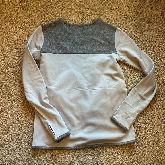 Champion Light Gray Sweatshirt - Picture 7 of 7